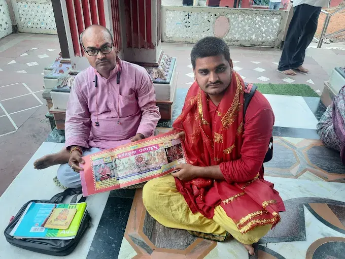 Dr. Dadhichy in astrology consultation session